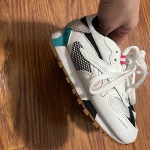 Toddler Reebok Size 8